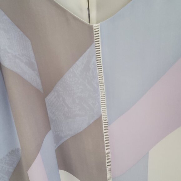 DEX Women's Camisole Layering Top Pastel Geo Color Block Pattern V Neck Flowy M - Picture 3 of 5